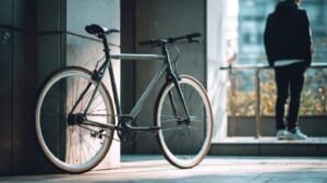 クロスバイクの鍵はどこにつける